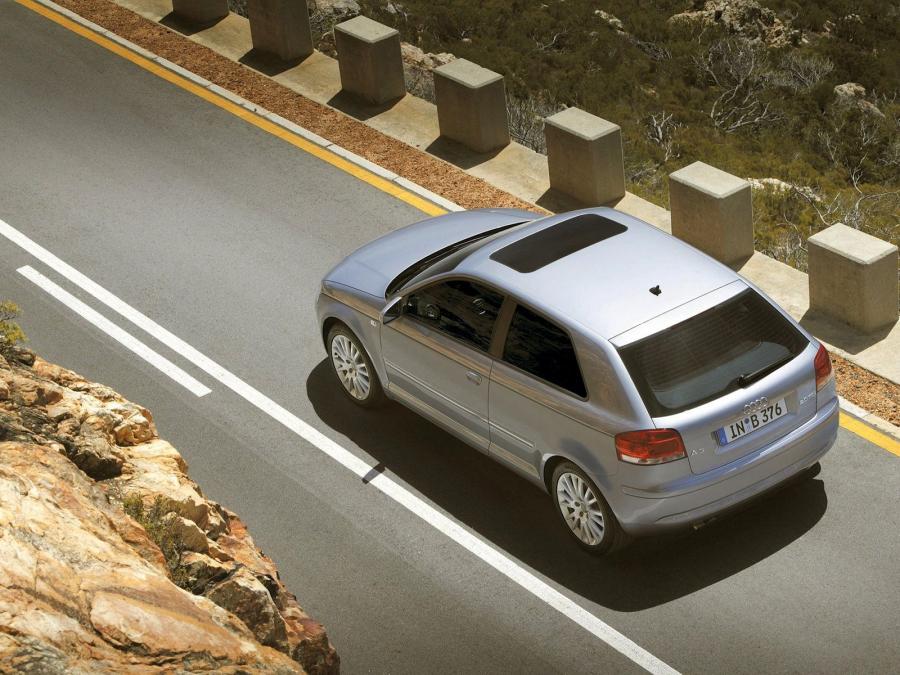  Audi A3 2.0 TDI 2005 года  (фото 8 из 15)